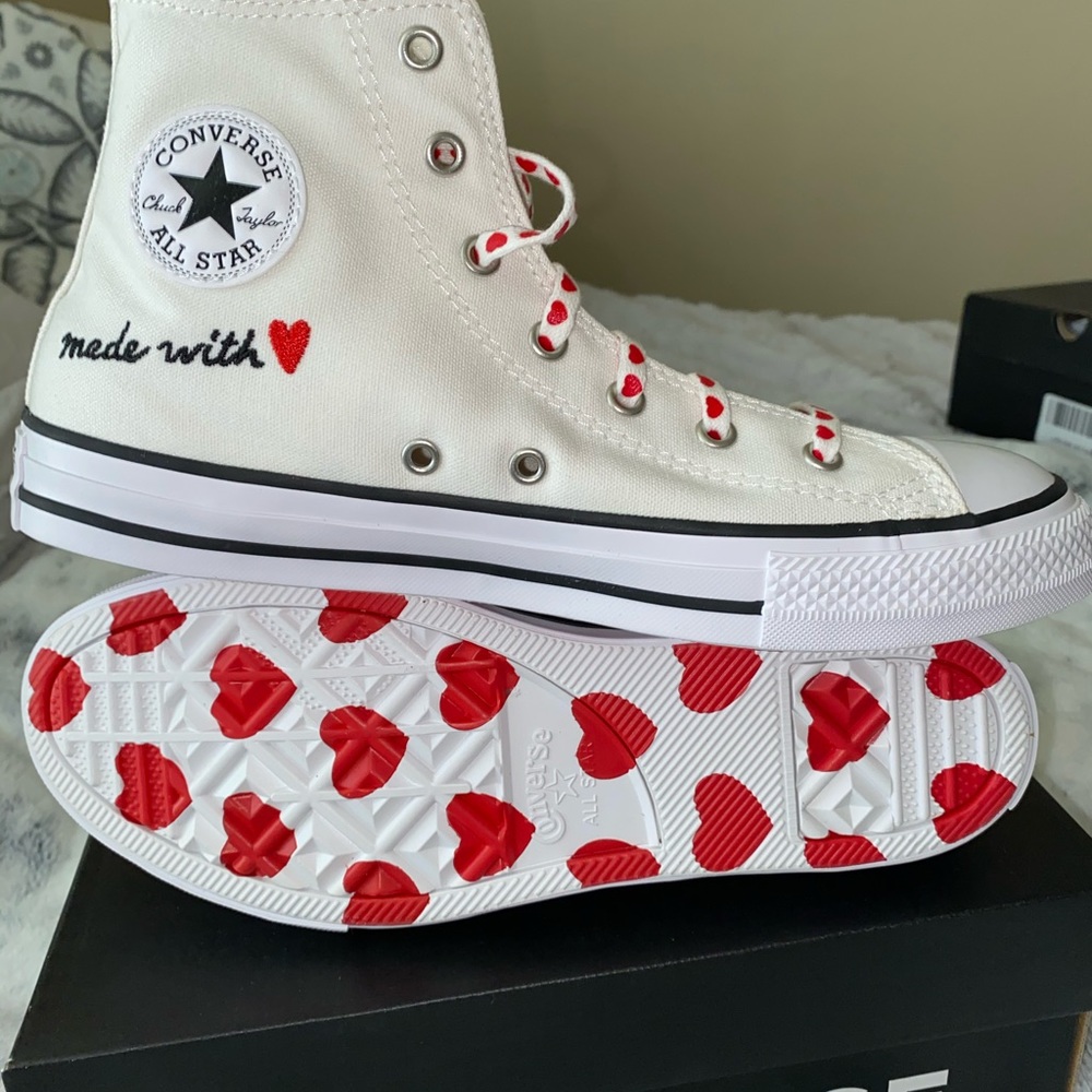 ♥️ NIB CONVERSE MADE WITH LOVE HIGH TOPS